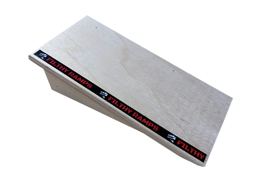 Filthy Fingerboard Ramps - Skinny Mini Pocket Kicker Fingerboard Ramp