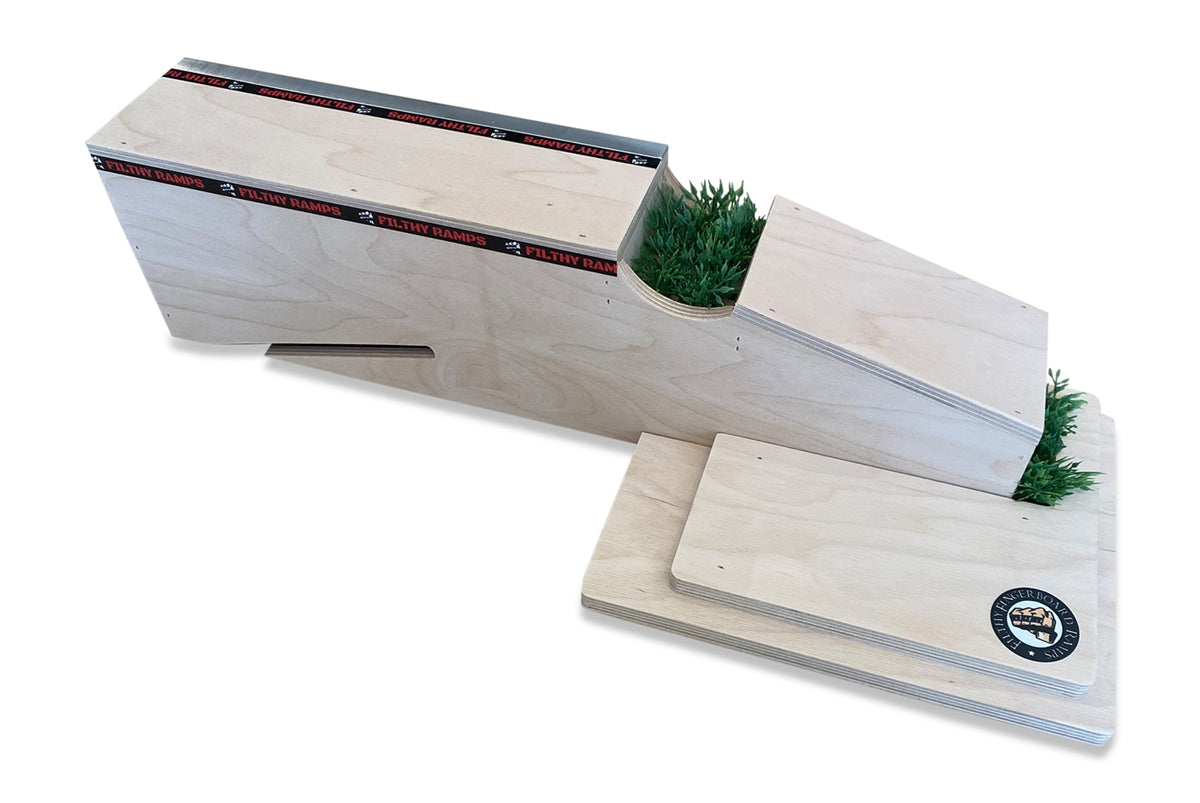 Filthy Fingerboard Ramps - So Cal Plaza