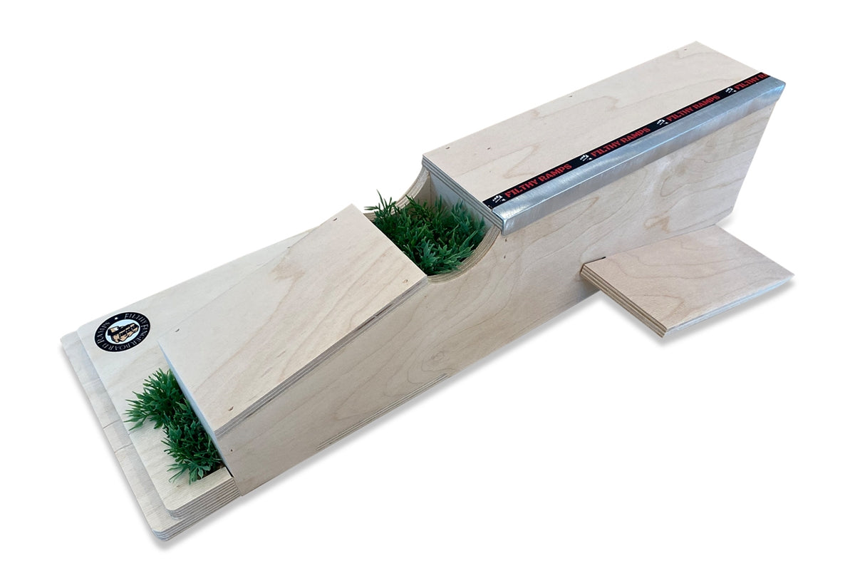Filthy Fingerboard Ramps - So Cal Plaza