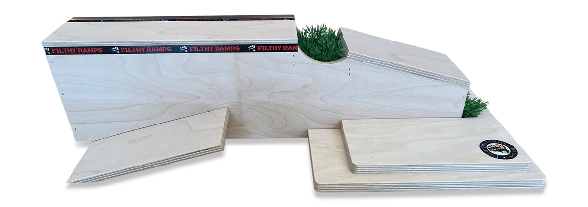 Filthy Fingerboard Ramps - So Cal Plaza