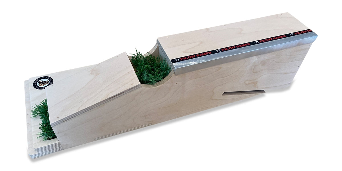Filthy Fingerboard Ramps - So Cal Plaza
