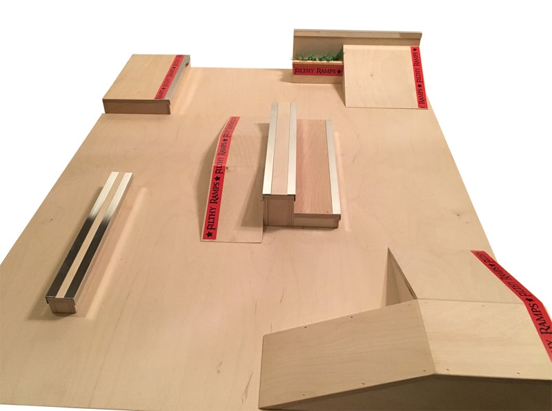 Filthy Fingerboard Ramps - Urban Los Angeles Skate Park
